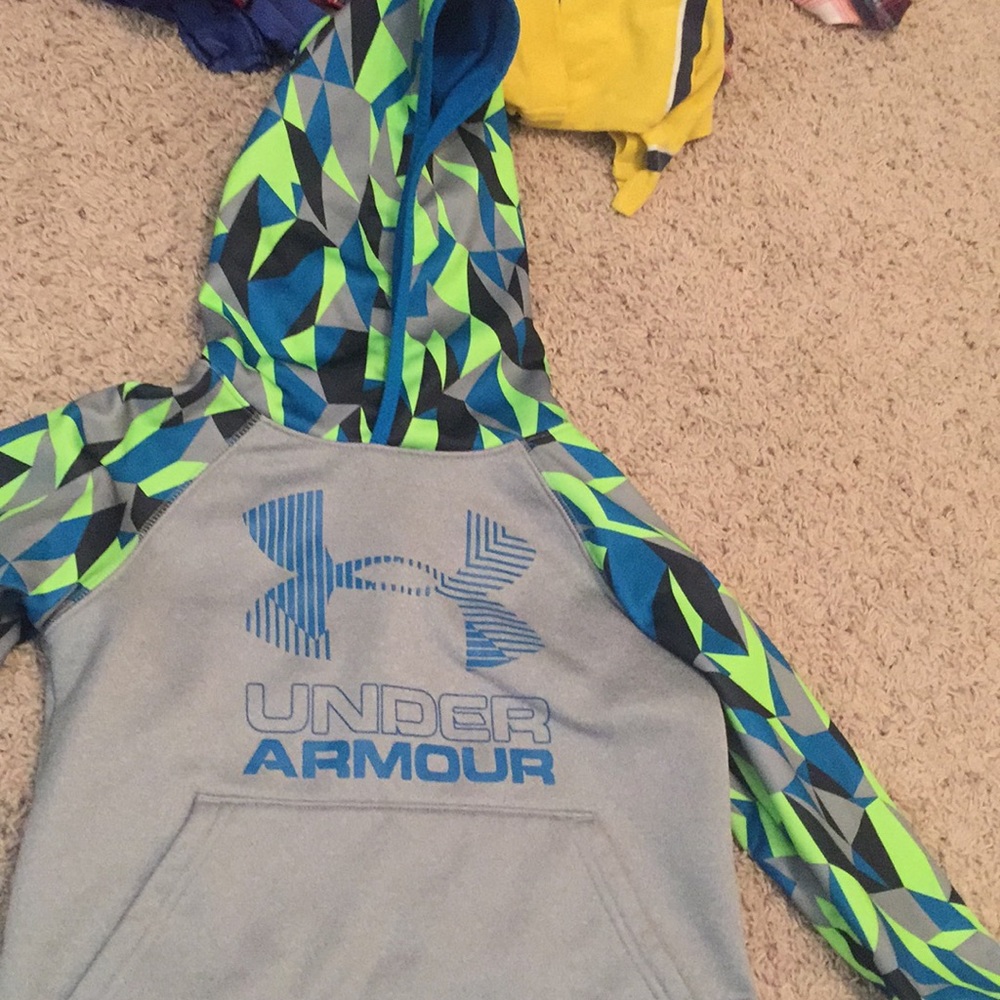 Under Armour hoodie boys